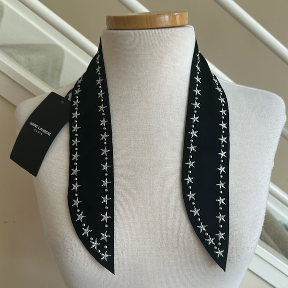 NWT Saint Laurent YSL Black Suede Scarf Choker Metallic Stars & Silver Studs - Picture 4 of 16